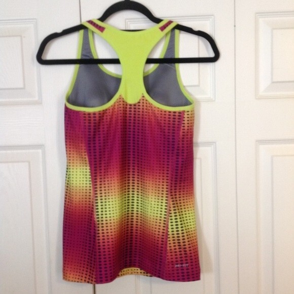 NIKE DRI-FIT Medium Yellow, Orange, Purple Tank Top Workout Athletic Athleisure - Picture 6 of 7